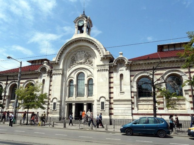 ЦЕНТРАЛНИ ХАЛИ АД