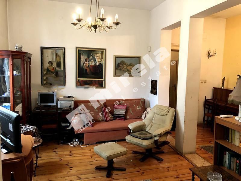 Двустаен апартамент, Център, ул. Московска, град София, 100 кв. м