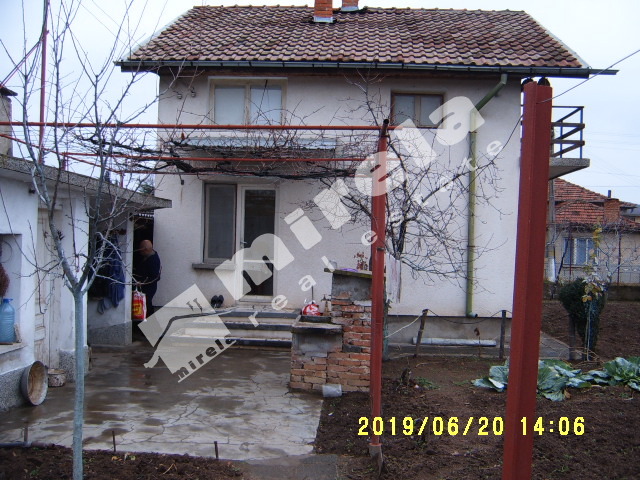 Продава къща в района на Стара Загора, 50 кв.м,
				
				
						€ 44 000
