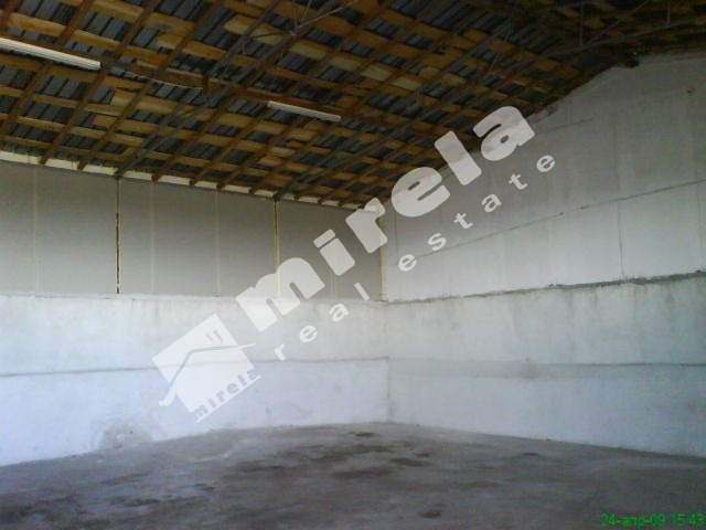 Под наем СКЛАД, гр. София, м. Околовръстен път, 500&nbsp;кв.м,
				
				Наем 
						&euro; 1&nbsp;000
						 /на месец