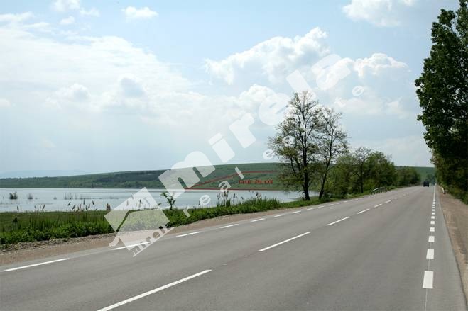 Продава ИМОТ/ ТЕРЕН, област Търговище, в района на Търговище, 48148&nbsp;кв.м,
				
				
						&euro; 1 /кв.м