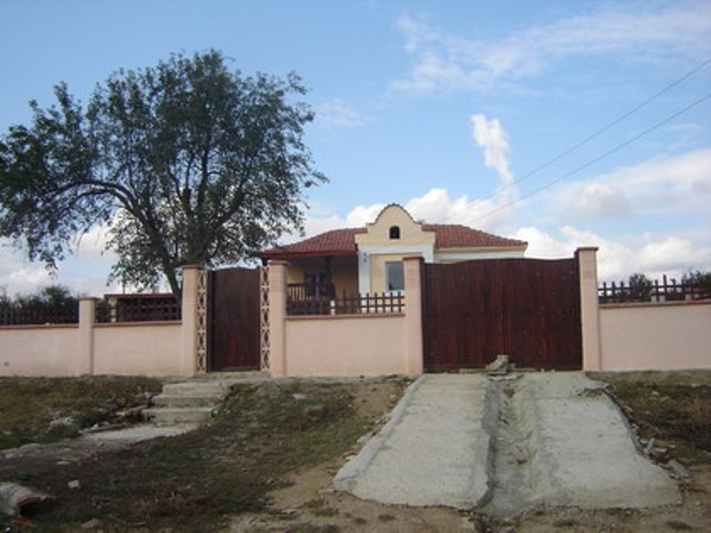 Продава КЪЩА/ ВИЛА, област Варна, с. Генерал-Колево, 100&nbsp;кв.м,
				
				
						&euro; 39&nbsp;000