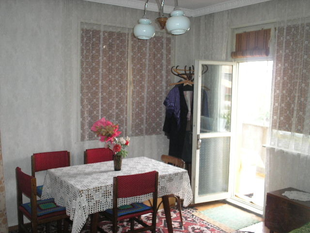 Четиристаен апартамент за продажба в гр.Аксаково, обл. Варна, 105 кв.м,
				
				
						€ 105 000