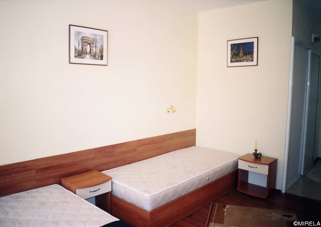 Продава ЕДНОСТАЕН апартамент/ СТУДИО/ ВАКАНЦИОНЕН АПАРТАМЕНТ, област Бургас, к.к Слънчев бряг, 22&nbsp;кв.м,
				
				
						&euro; 27&nbsp;500