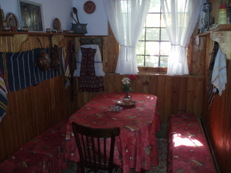 Продава КЪЩА/ СЕМЕЕН ХОТЕЛ/ ПОЧИВНА БАЗА, област Габрово, 240&nbsp;кв.м,
				
				
						&euro; 70&nbsp;000
						&nbsp;