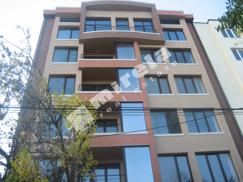 Продава апартаменти в района на колхозен пазар гр.Варна,
				
				
Цени от &euro;&nbsp;60&nbsp;000