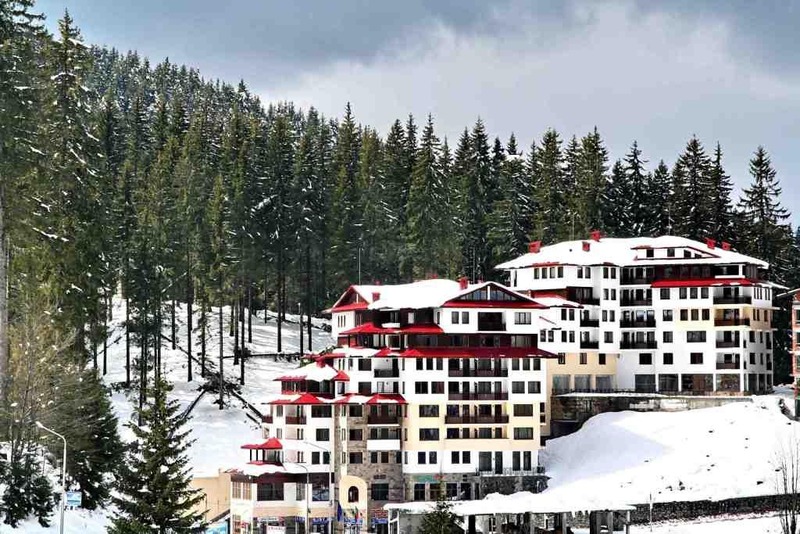 Продава ВАКАНЦИОНЕН АПАРТАМЕНТ/ ДВУСТАЕН апартамент, област Смолян, к.к Пампорово, 54.29&nbsp;кв.м (застроена площ + идеални части),
				
				
						&euro; 52&nbsp;800
						&nbsp;