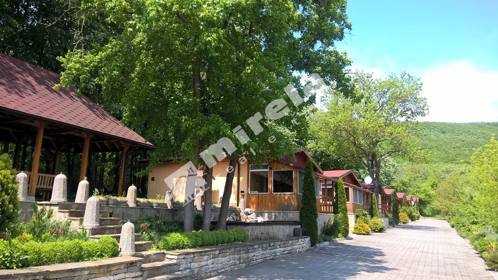 Заведение Хотел, гр. Стражица, област Велико Търново, 58000 кв. м